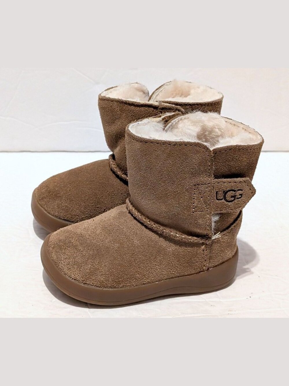 Ugg Australia Chestnut 1096089 Toddlers Sheepskin/ SUEDE Boot # 02/03 Authentic